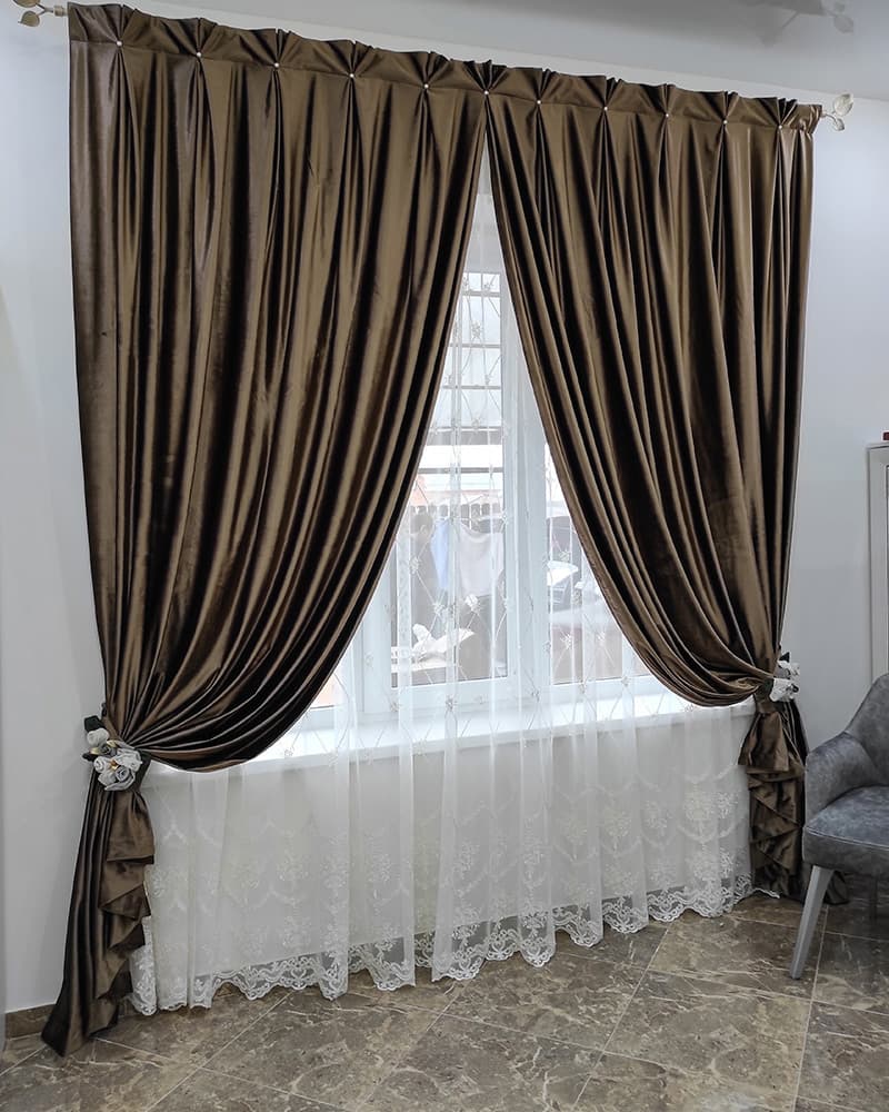 Элегантные портьерные шторы в интерьере: роскошь и практичность