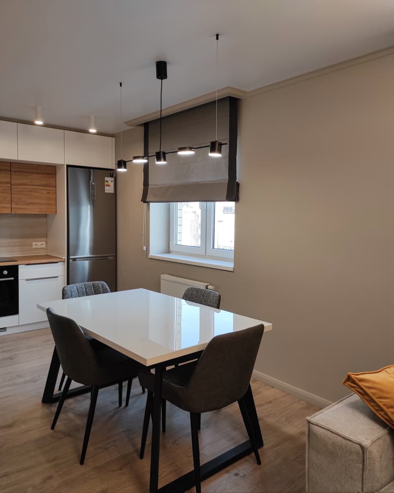 Римские шторы: минимализм и уют в одном решении