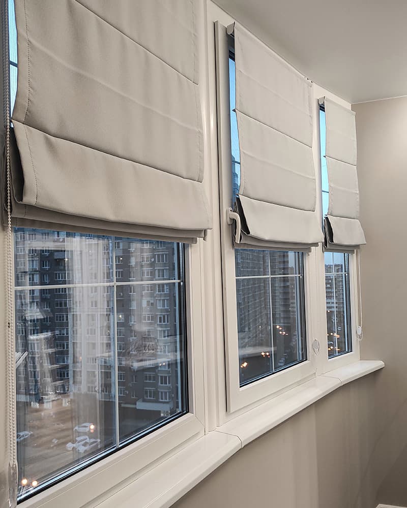 Римские шторы в современном интерьере: функциональность и стиль